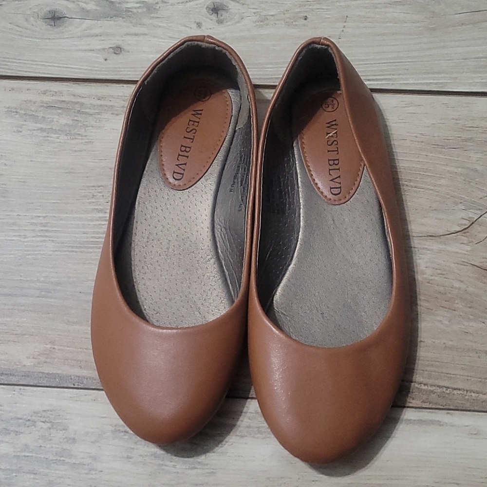 West Blvd Chestnut Brown Ballet Flats